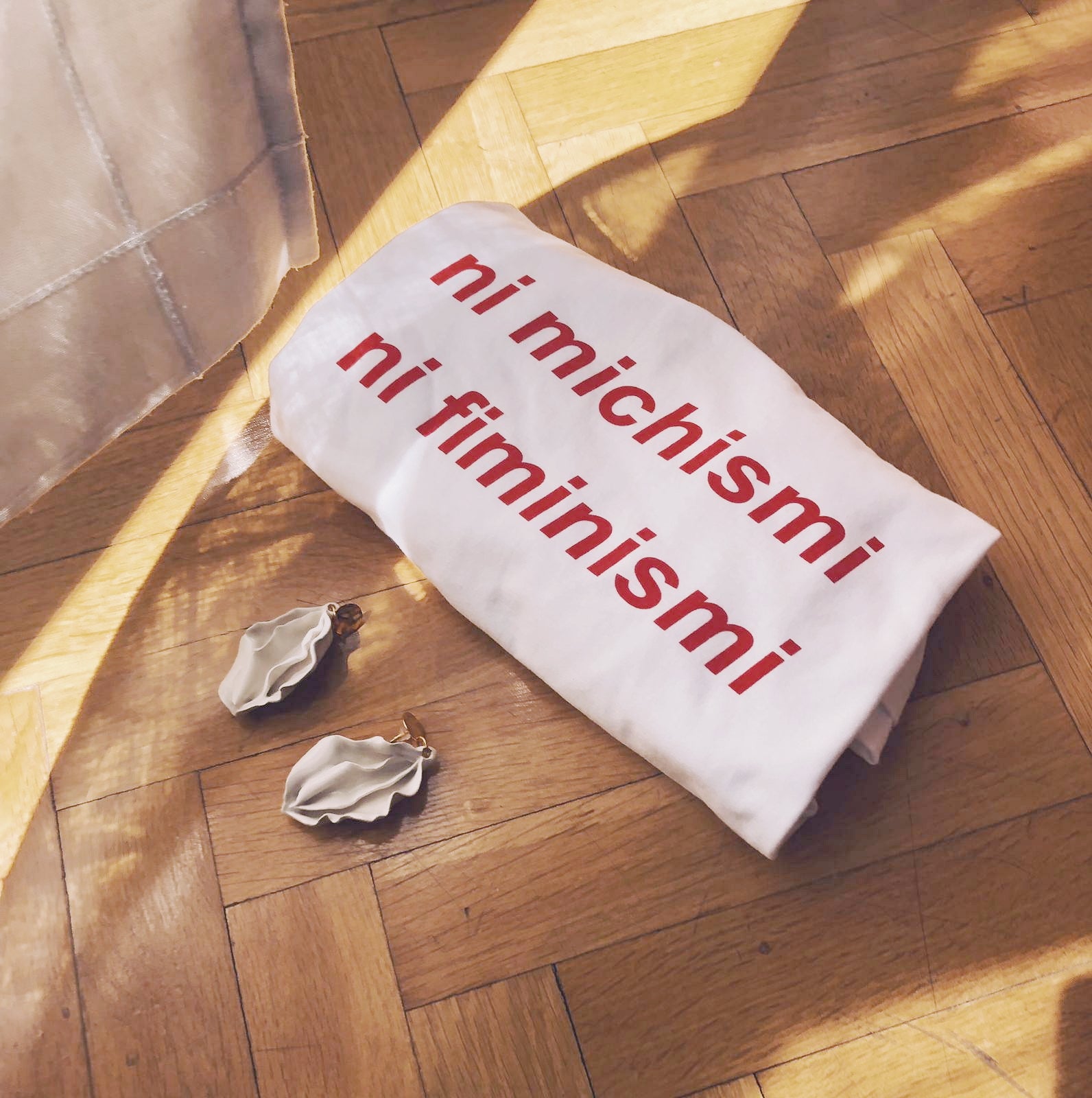 Camiseta Clásica NI MICHISMI NI FIMINISMI